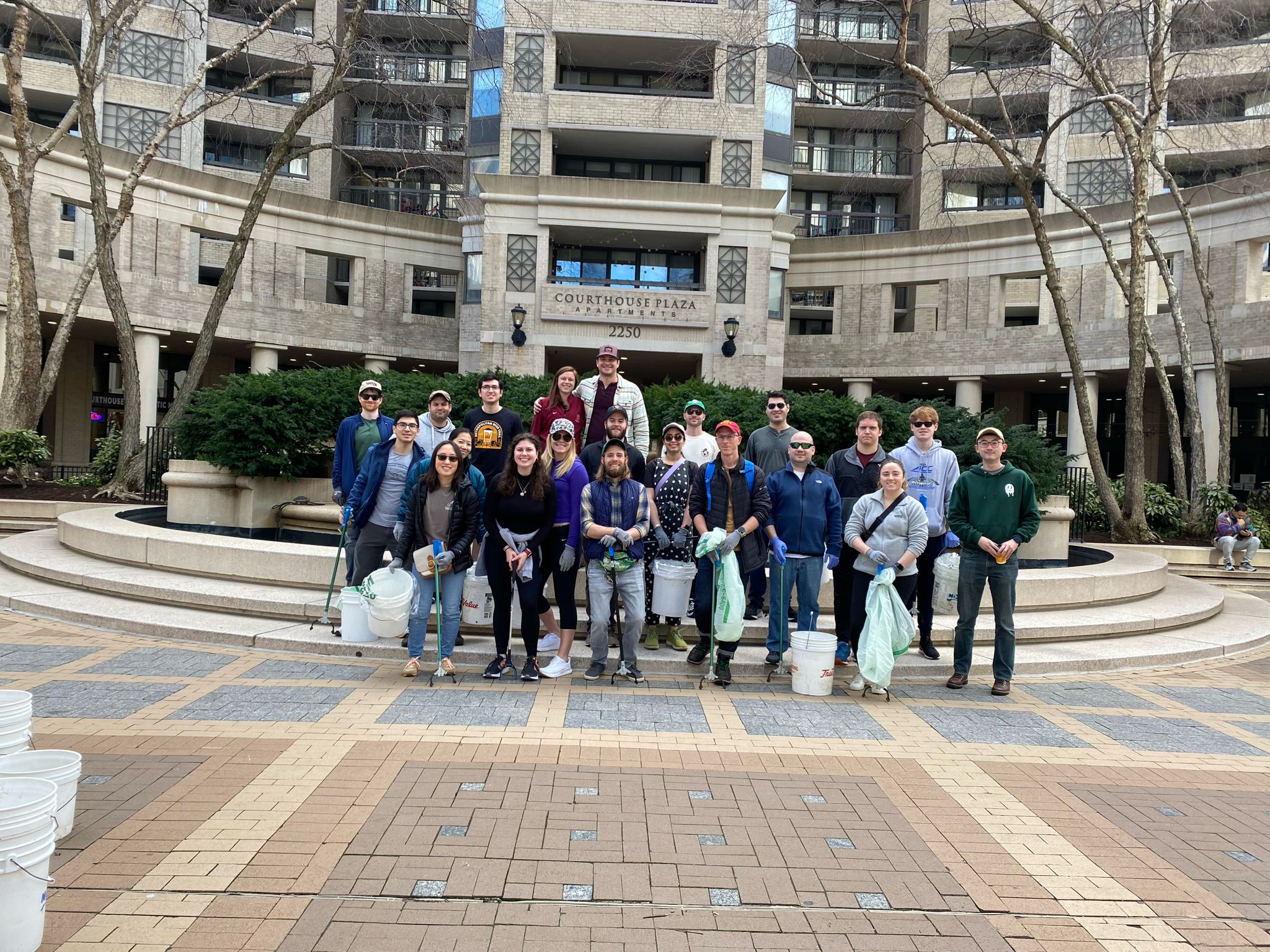 Volunteers in Courthouse neighborhood ready to clean up Arlington